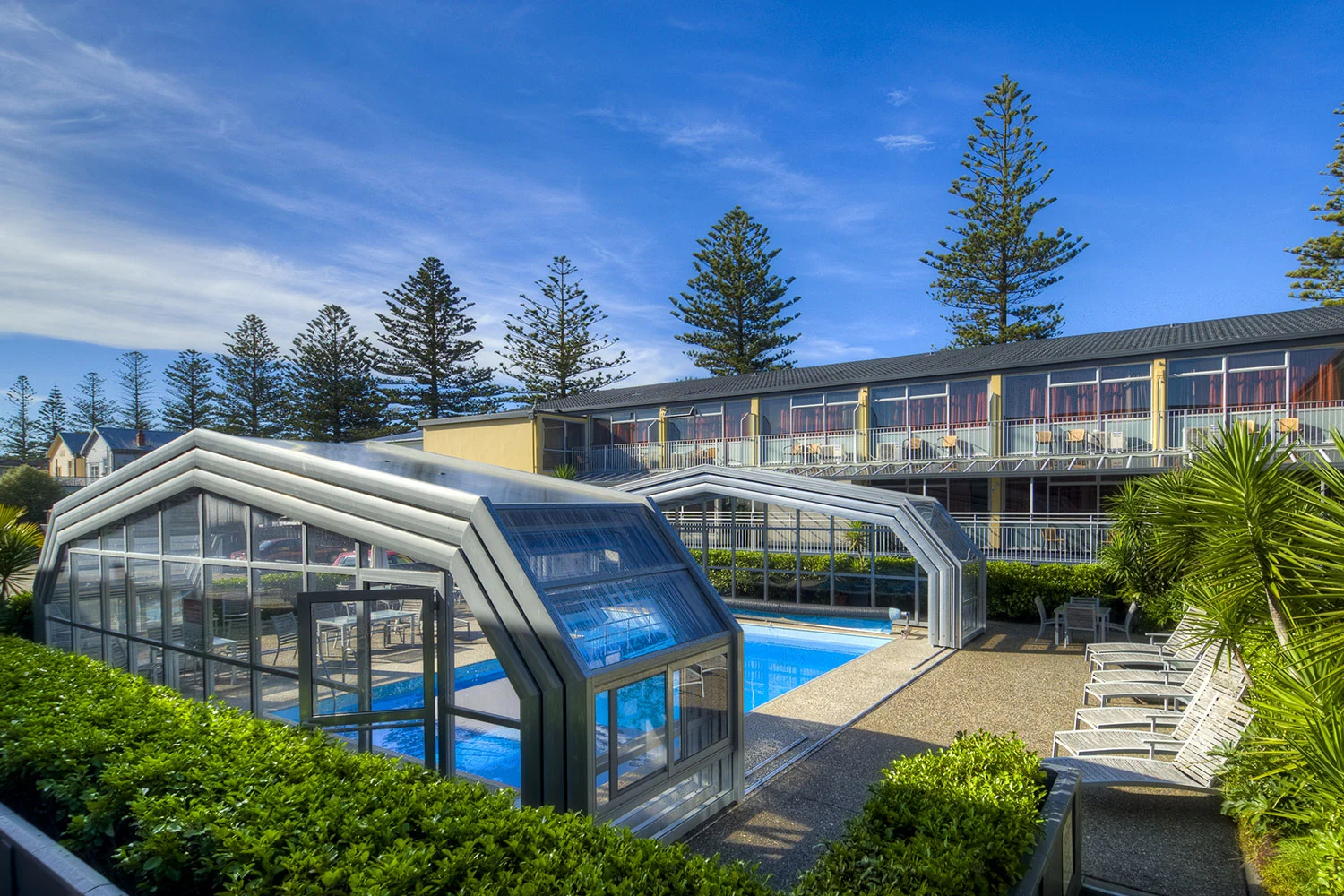 Pool-Enclosures-Commercial-Pools6