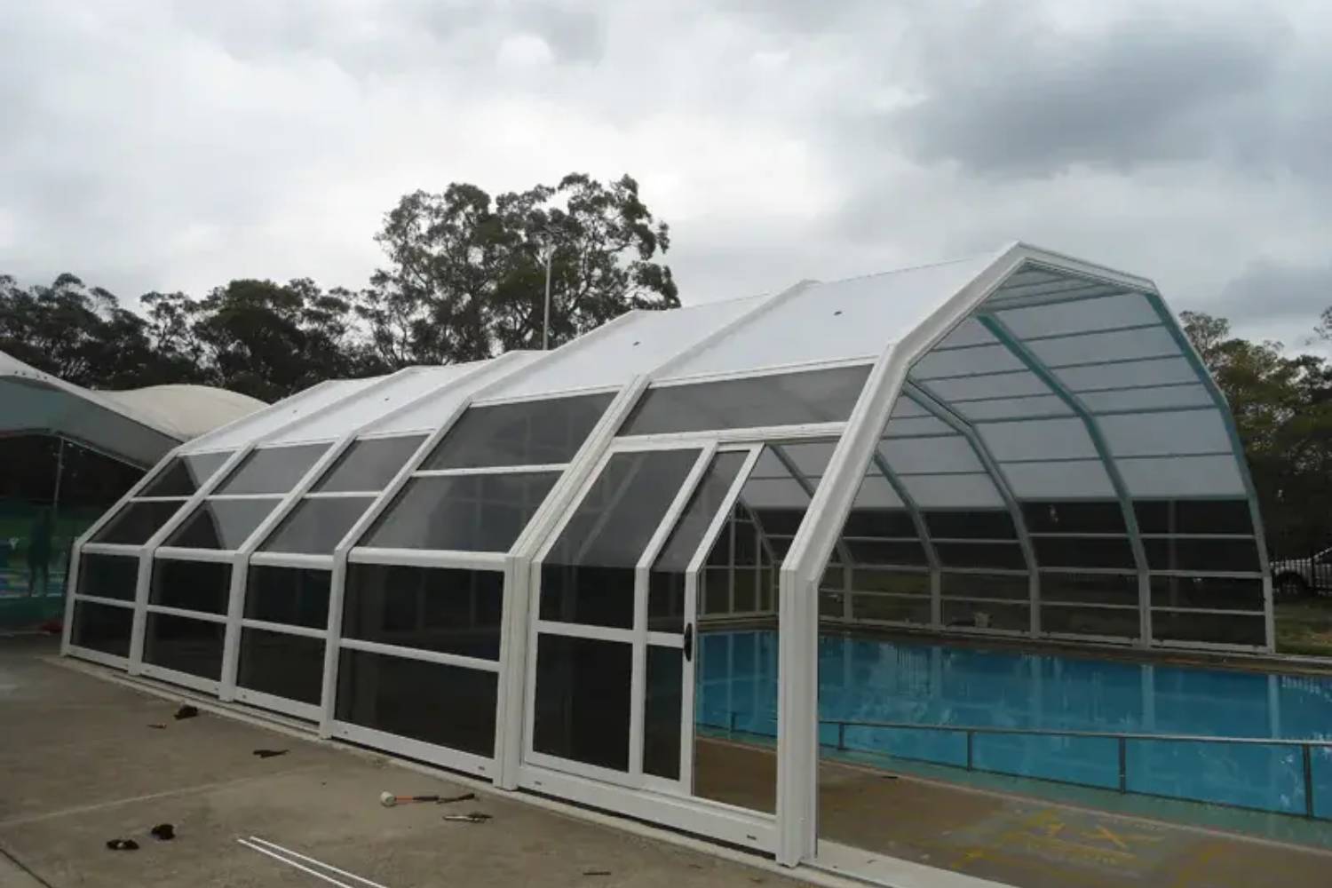 pool-enclousures-kbl-glenbrook-cover-commercial-atypical-australia-3