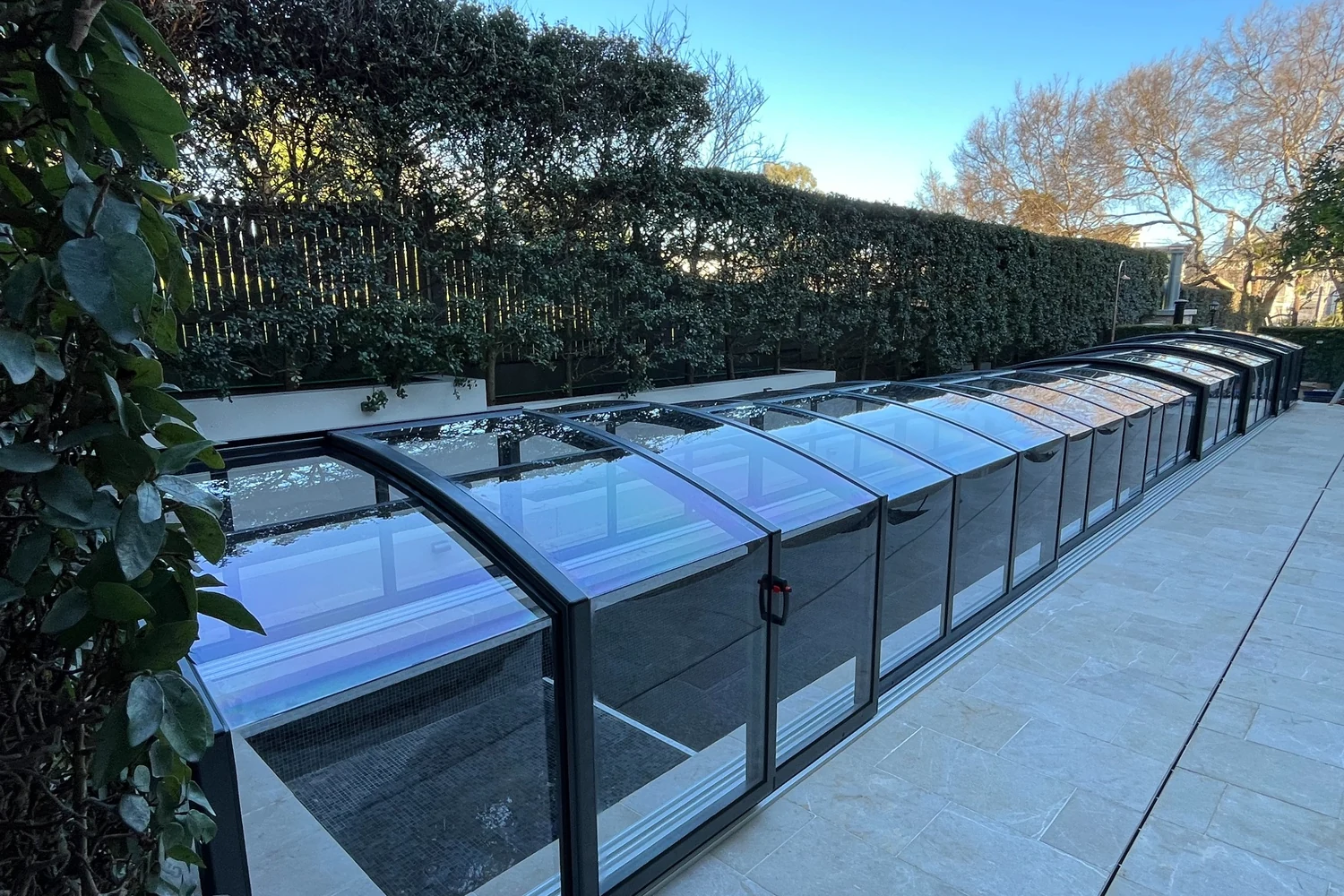 pool-enclosures-kbl-sydney-mcmahonsp-point-nsw-best-pool-cover-stop-leaves-maintenance-australia-10