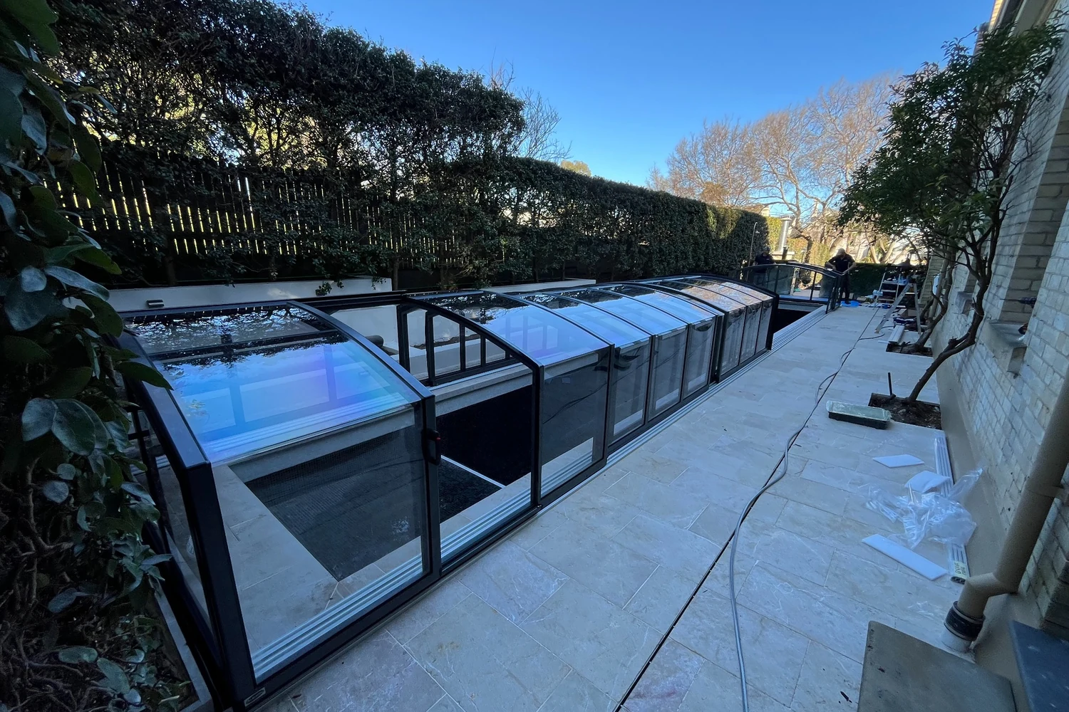 pool-enclosures-kbl-sydney-mcmahonsp-point-nsw-best-pool-cover-stop-leaves-maintenance-australia-5