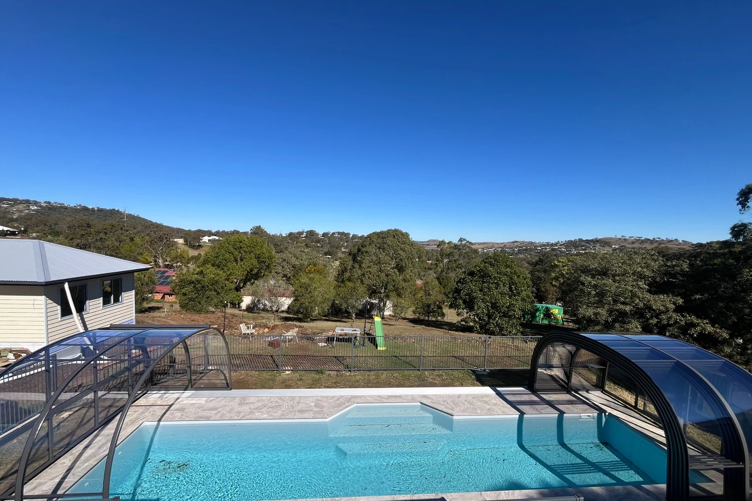 telescopic-retractable-pool cover-enclosure-dallas clear-custom-kbl pool enclosures2